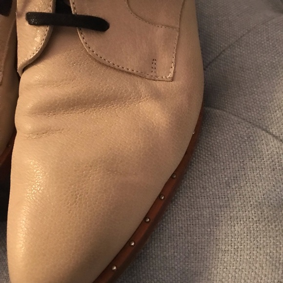 Freda Salvador Wit D’orsay Cream leather Loafers 7.5 - Picture 13 of 14